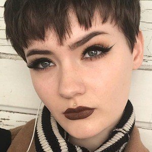 Julia Marie, 26 (Instagram Star)