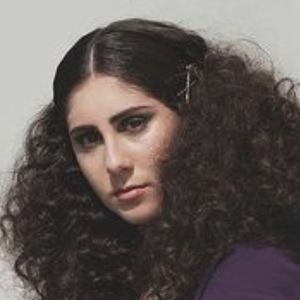 Julia Marley, 23 (TV-Schauspielerin)