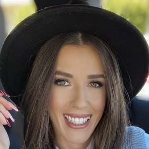 Julia Menú García, 35 (TikTok-ster)