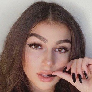 Julia Merekoulias, 22 (TikTok Star)