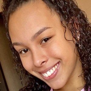 Julia Olliver image 4