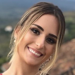 Julia Ottoni image 5