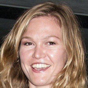 Julia Stiles image 6