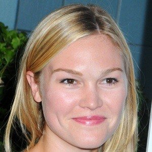 Julia Stiles image 8