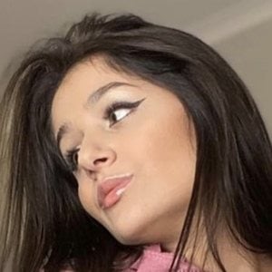 Julia Tica image 6