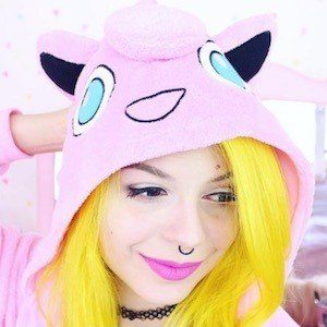 Julia Zelg, 29 (YouTube Star)