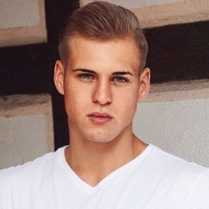 Julian Kremer image 3