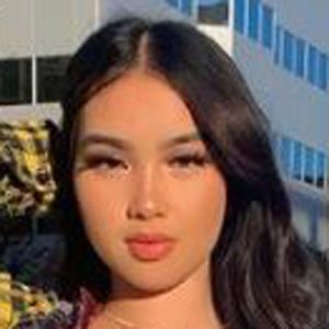 Juliana Rmah, 22 (Instagram明星)