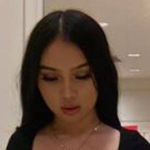 Juliana Rmah, 22 (Instagram Star)