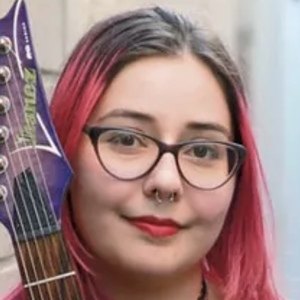 Juliana Wilson, 25 (Gitarrist)