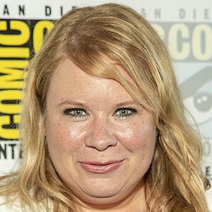 Julie Plec, 53 (Nhà sản xuất truyền hình)