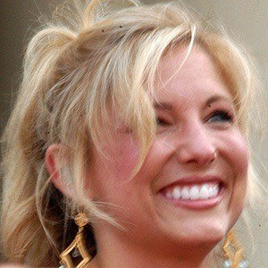 Julie Roberts image 3