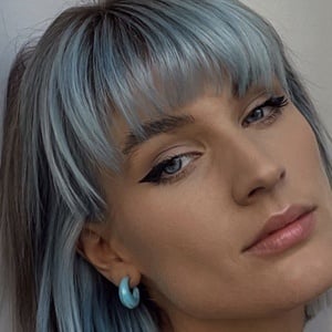 Julie Visnes (TikTok), 29 (TikTok Star)