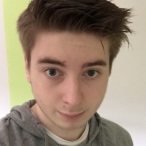 JulienS3, 26 (YouTube Star)