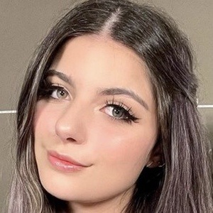 Julieta Allegretti, 24 (Instagram Star)