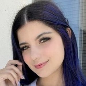 Julieta Allegretti, 24 (Instagram Star)