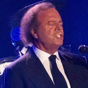 Julio Iglesias image 3