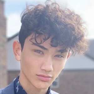 Julius Quenneville, 21 (TikTok Star)