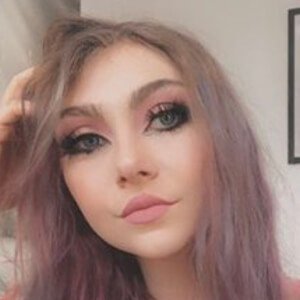 JustaMinx, 28 (Звезда Twitch)