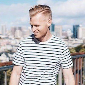 Justin Blomgren, 39 (Bloguero)