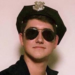 Justin Hanson image 3