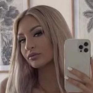 justmaddyx, 28 (TikTok Star)