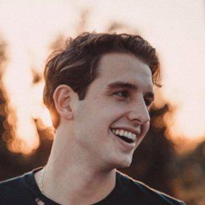 Kade Speiser, 30 (Instagram Star)