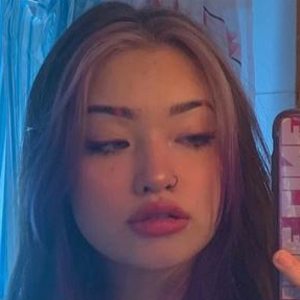 Kaede Koga, 23 (TikTok Star)