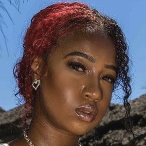 KaelynKastle, 28 (流行歌手)