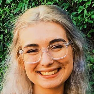 kaelynwhitee, 23 (TikTok Star)