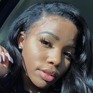 Kaila Iyana, 24 (YouTube明星)