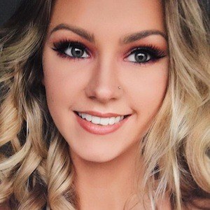 Kaitlin Dobson image 7