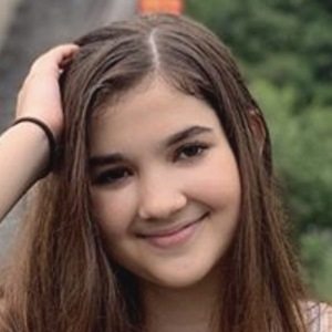 Kaitlyn Maher, 21 (Popsänger)