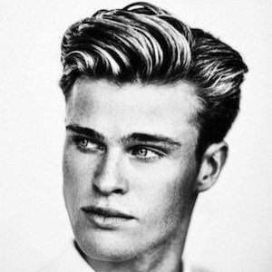 Kaj van der Voort, 29 (Pop Singer)