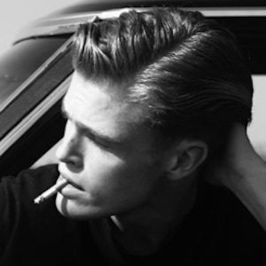 Kaj van der Voort, 29 (Pop Singer)