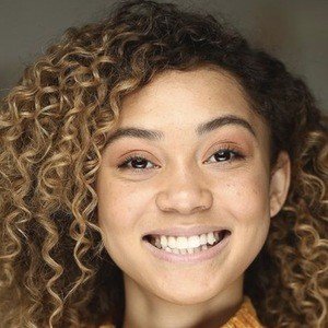 Kamaia Fairburn, 21 (TV Actress)