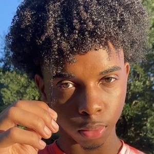 Kameron Wells image 5