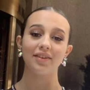 Kamila Battilana, 21 (TikTok明星)