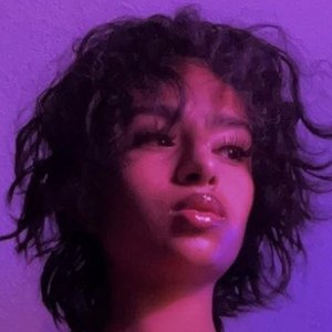 Kani Rosi, 24 (TikTok Star)