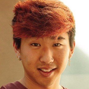 Kanou Awata, 29 (流行歌手)