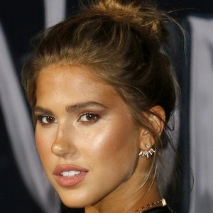 Kara Del Toro image 3