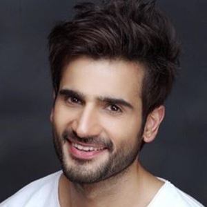 Karan Tacker image 3