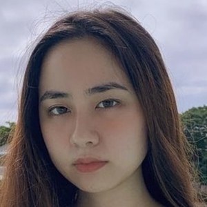 karaysabella, 26 (TikToker)