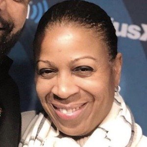 Karen Hunter, 59 (Giornalista)