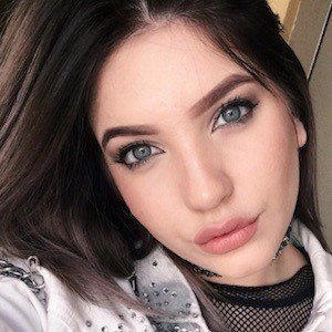 Karen Méndez, 30 (YouTube Star)