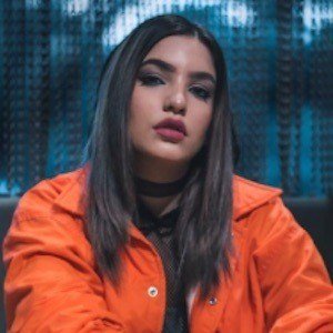 Karen Méndez, 30 (YouTube Star)