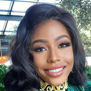 Karina Nicoldine image 7