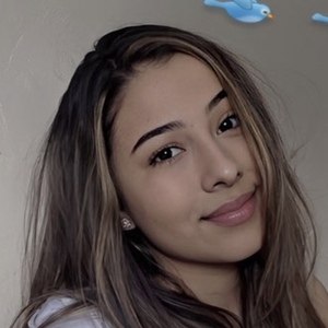 Karla Espinosa, 26 (YouTube Star)