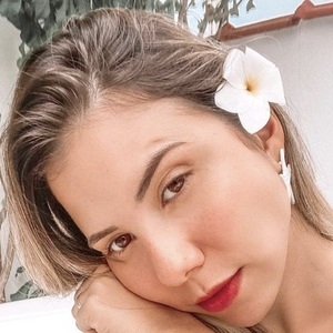 Karol Holanda, 32 (Instagram明星)