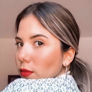 Karol Holanda, 32 (Instagram明星)